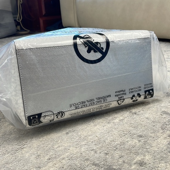 NWT MICHAEL Michael Kors Vincent Large Logo Tote Bag With Card Case Ivory - Picture 8 of 13